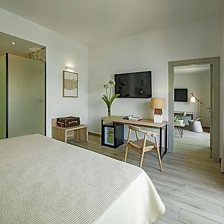 Cabogata Hotell 5*